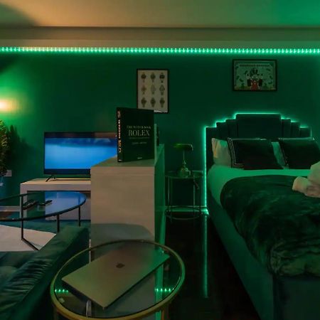Luxury Rolex Retreat Leilighet Birmingham Eksteriør bilde